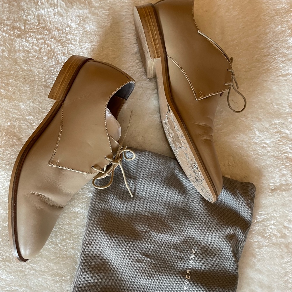 The Modern Oxford - Cold Khaki
